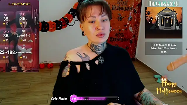 Senorita  Dakota online show from 10-16-25, 07:37