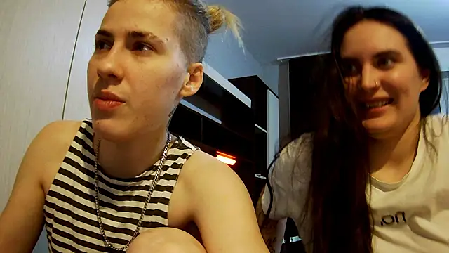 Mary 12 online show from 10-16-25, 11:39