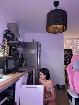 LaPetiteKim online show from 03-26-26, 08:14