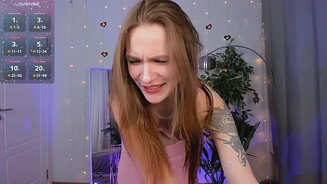 PollyMayer online show from 02-11-26, 08:36