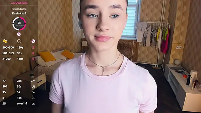 JinnyMcie online show from 11-29-25, 10:07