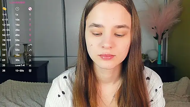 JinnyMcie online show from 04-08-26, 08:03