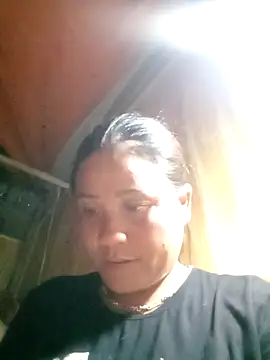 Snapshot of bae-bae chatting on 10-04-25, 05:27 bae-bae online show from 10-04-25, 05:27