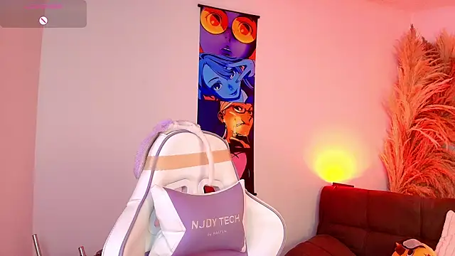 Bennuluspeach  online show from 04-23-26, 11:42