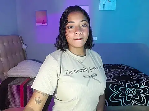 Snapshot of DakotaBruntt chatting on 03-28-26, 01:11 DakotaBruntt online show from 03-28-26, 01:11