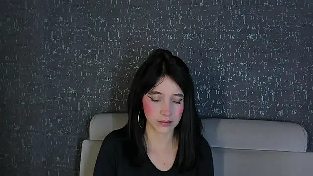 MeganR  online show from 04-24-26, 11:34