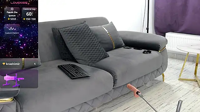 Alicia beggs online show from 04-22-26, 03:35