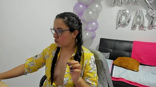 Venus cat  online show from 11-12-25, 02:34