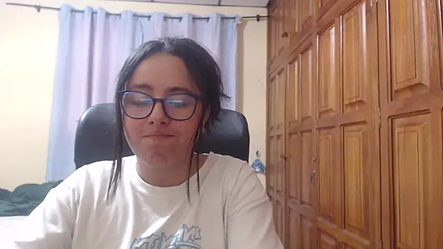 Venus cat  online show from 02-01-26, 05:28