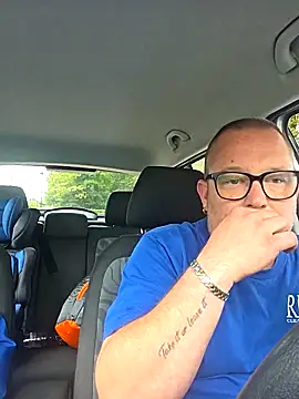 Snapshot of hot-brabo chatting on 10-03-25, 02:47 hot-brabo online show from 10-03-25, 02:47