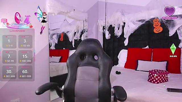 MayaCurvy online show from 10-29-25, 04:15