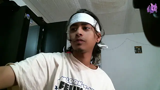 Snapshot of Dickie_Dicking chatting on 02-18-26, 10:17 Dickie Dicking online show from 02-18-26, 10:17