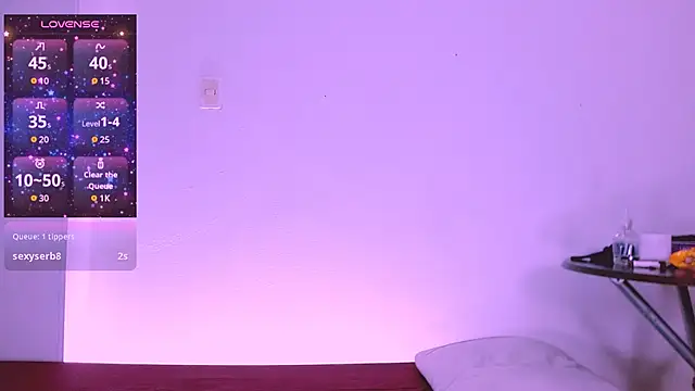 Snapshot of kitty_smoll chatting on 10-11-25, 07:45 kitty smoll online show from 10-11-25, 07:45