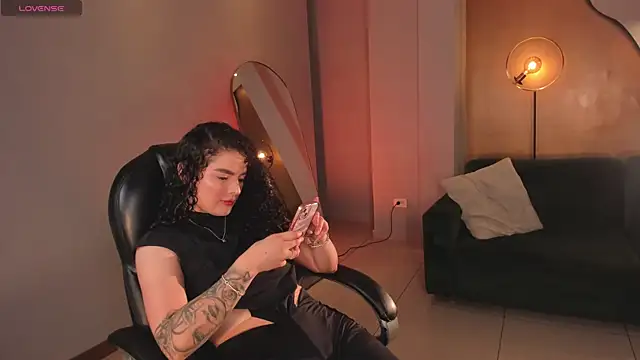 KylieJenkins online show from 12-16-25, 11:26