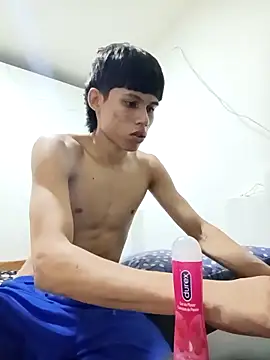 Snapshot of mazo18 chatting on 02-11-26, 03:00 mazo18 online show from 02-11-26, 03:00