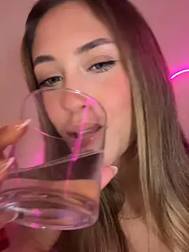 Snapshot of fanyabbey chatting on 06-08-26, 02:23 fanyabbey online show from 06-08-26, 02:23