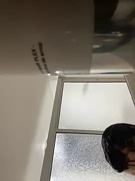 Snapshot of jeff2995_ chatting on 10-24-25, 03:25 jeff2995  online show from 10-24-25, 03:25