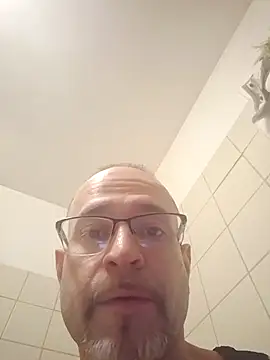 Snapshot of Curious9884 chatting on 02-24-26, 10:46 Curious9884 online show from 02-24-26, 10:46