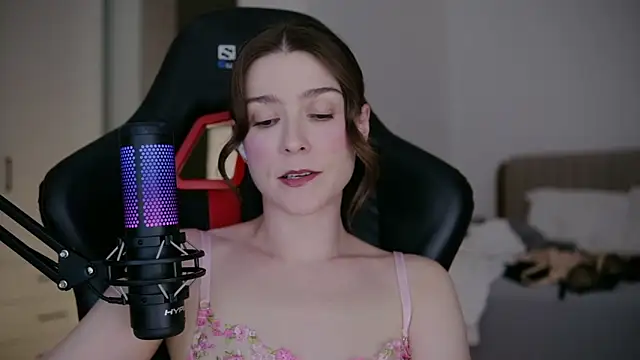 WowHelloAlice online show from 03-12-26, 10:38