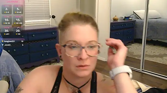 Snapshot of dixie_comanche chatting on 10-01-25, 03:12 dixie comanche online show from 10-01-25, 03:12