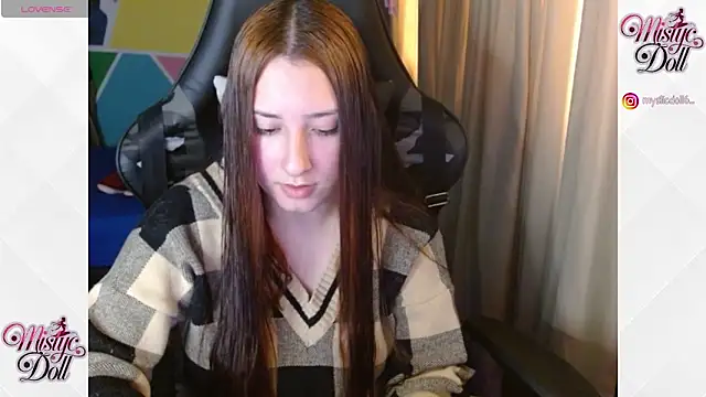 Mysticdoll69  online show from 10-02-25, 04:47