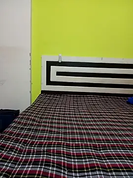 Kitty 18teen online show from 11-26-25, 11:00