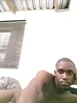 Snapshot of Thabisomgaga1 chatting on 01-10-26, 03:19 Thabisomgaga1 online show from 01-10-26, 03:19