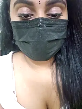 Snapshot of Dheronika_sweetie chatting on 12-23-25, 03:59 Dheronika sweetie online show from 12-23-25, 03:59