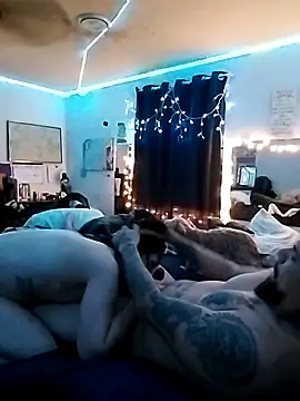 Snapshot of JNTre chatting on 12-23-25, 08:01 JNTre online show from 12-23-25, 08:01