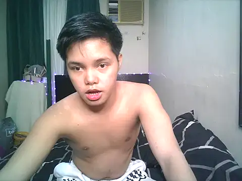 Snapshot of hot_babyboy26 chatting on 11-04-25, 11:53 hot babyboy26 online show from 11-04-25, 11:53