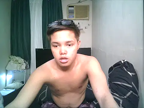 Snapshot of hot_babyboy26 chatting on 11-19-25, 10:37 hot babyboy26 online show from 11-19-25, 10:37