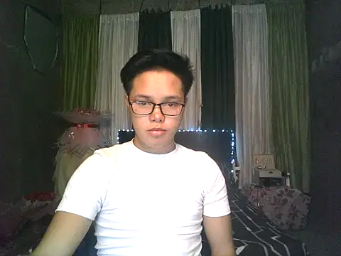 Snapshot of hot_babyboy26 chatting on 03-18-26, 12:08 hot babyboy26 online show from 03-18-26, 12:08