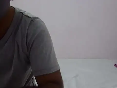 Snapshot of Laila_Cute chatting on 02-26-26, 03:49 Laila Cute online show from 02-26-26, 03:49