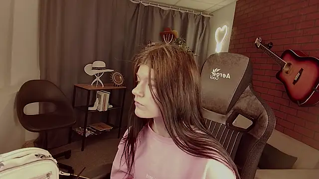 StasyaCollins online show from 12-05-25, 04:14