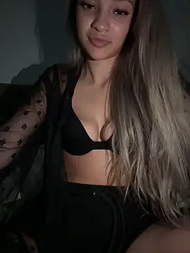 Honeyyyxo online show from 10-02-25, 08:16