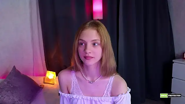 midnightMaya online show from 12-17-25, 10:49