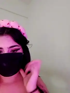 Snapshot of hot_inaas chatting on 11-14-25, 11:24 hot inaas online show from 11-14-25, 11:24