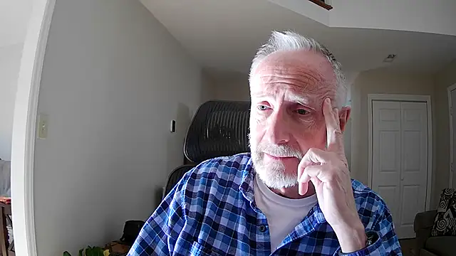 ApolloThrust online show from 11-05-25, 07:58