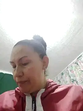 Snapshot of adelgey_michell chatting on 10-18-25, 04:41 adelgey michell online show from 10-18-25, 04:41