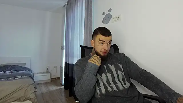 MasculineGuy99 online show from 10-09-25, 06:22