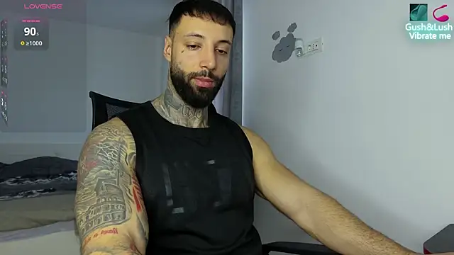 MasculineGuy99 online show from 12-04-25, 06:34