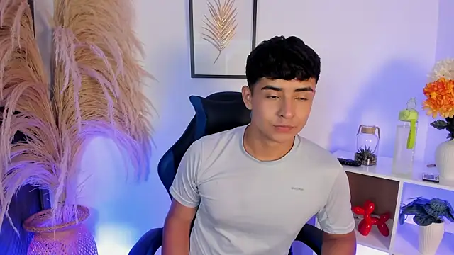 Thiago Connor21 online show from 05-16-26, 11:36