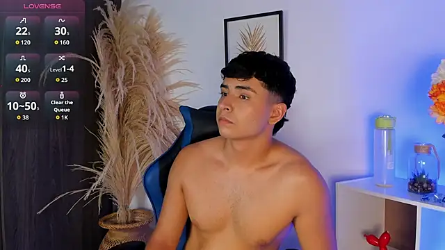 Thiago Connor21 online show from 05-27-26, 01:57