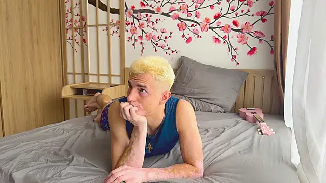 YummyGann online show from 12-04-25, 06:23