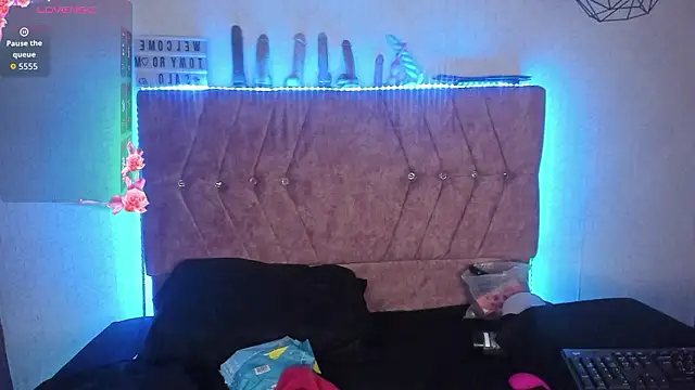 Mia lopez 1 online show from 03-08-26, 12:30