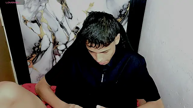 Snapshot of Im_david02 chatting on 01-13-26, 12:54 Im david02 online show from 01-13-26, 12:54