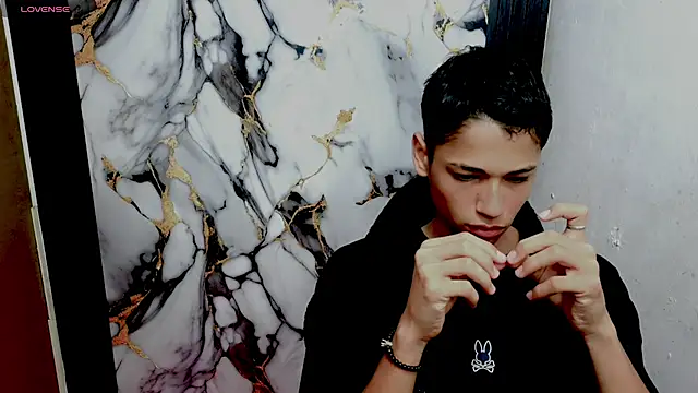 Snapshot of Im_david02 chatting on 02-26-26, 12:59 Im david02 online show from 02-26-26, 12:59