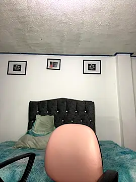 mitschellfox21 online show from 10-11-25, 08:46