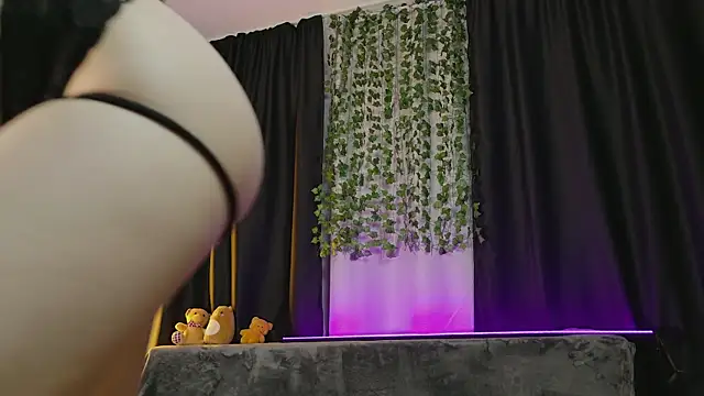 AngelsBoobsxx online show from 06-10-26, 05:01