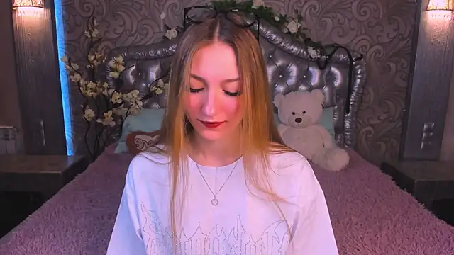 AngelAnabelle online show from 11-30-25, 08:02